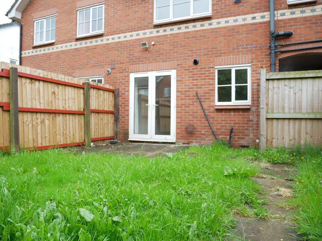 Harrier Close, Manchester photo 3