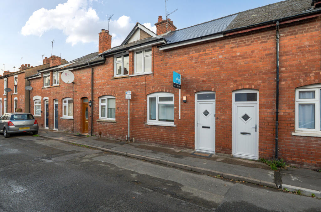 3-bed terraced on Moor Street, Hereford, £210,000