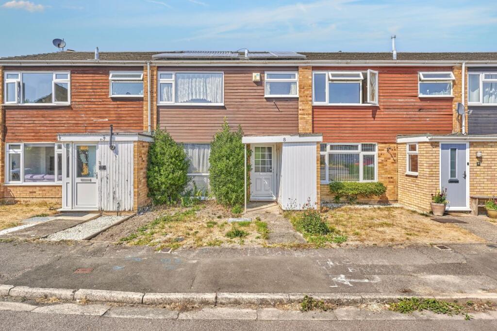 Main image of property: 8 Chilcourt, Royston, Hertfordshire, SG8 9DD