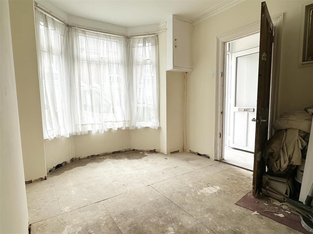 House in Portsmouth - View 2
