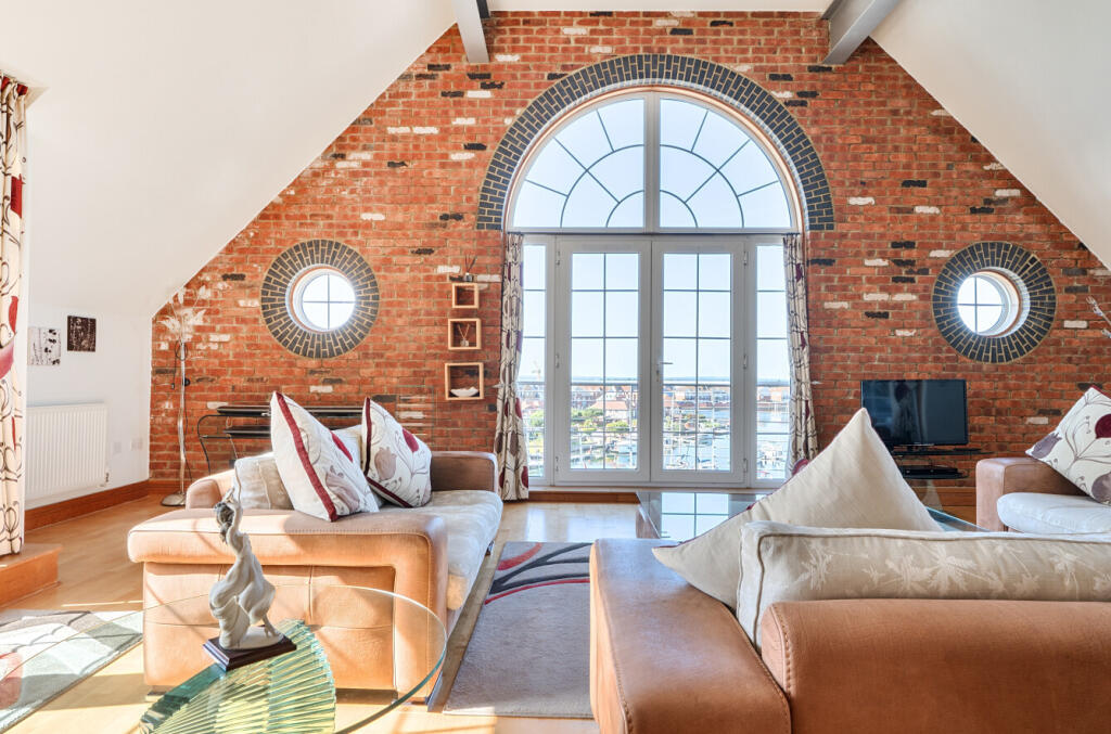 Apartment in Eastbourne, Silver Wharf, Sovereign Harbour - View 5