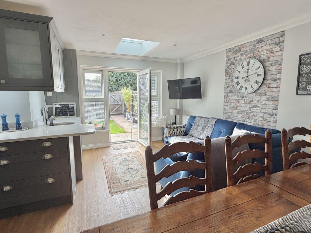 House in Winchester, Northbrook, Bishop's Waltham - More