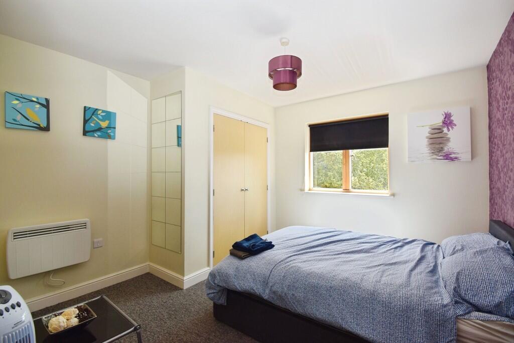 Apartment in Worcester - View 5