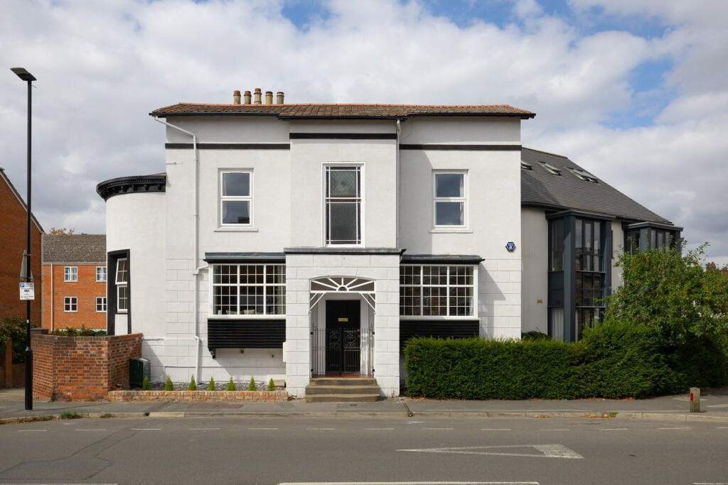 Main image of property: Hawthorn Grove, York, YO31 7YA