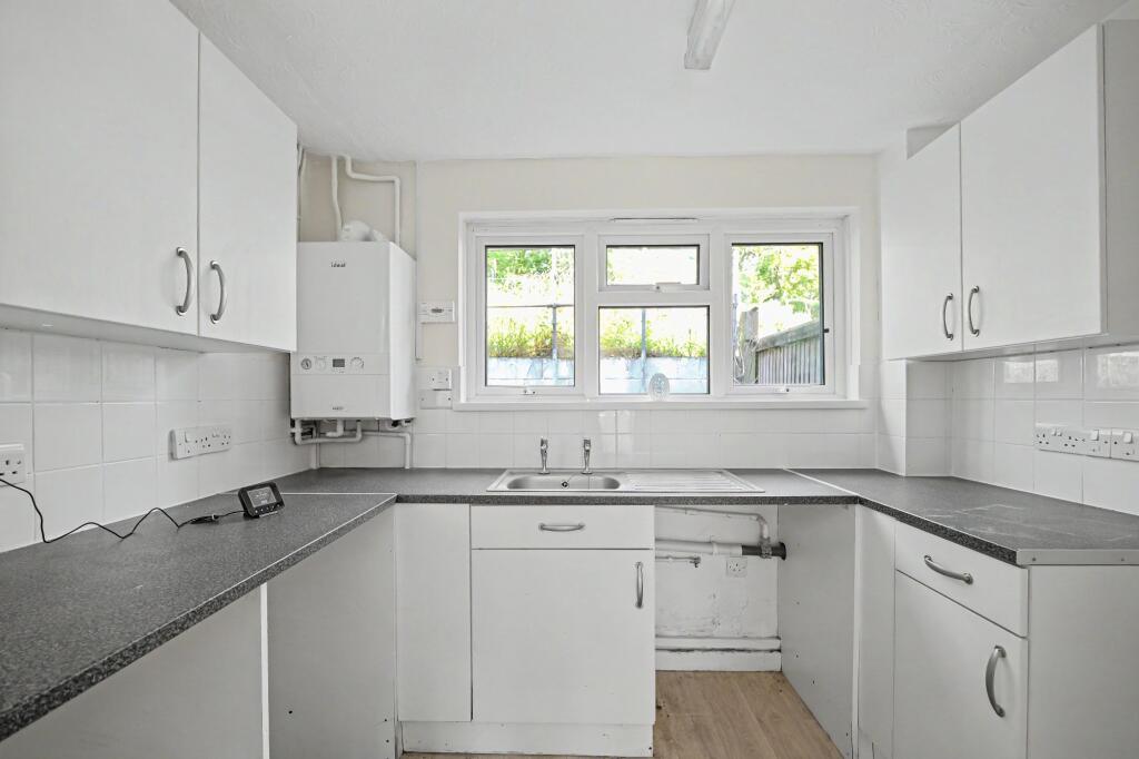 House in Eastleigh, Broom Hill, Allbrook - View 5