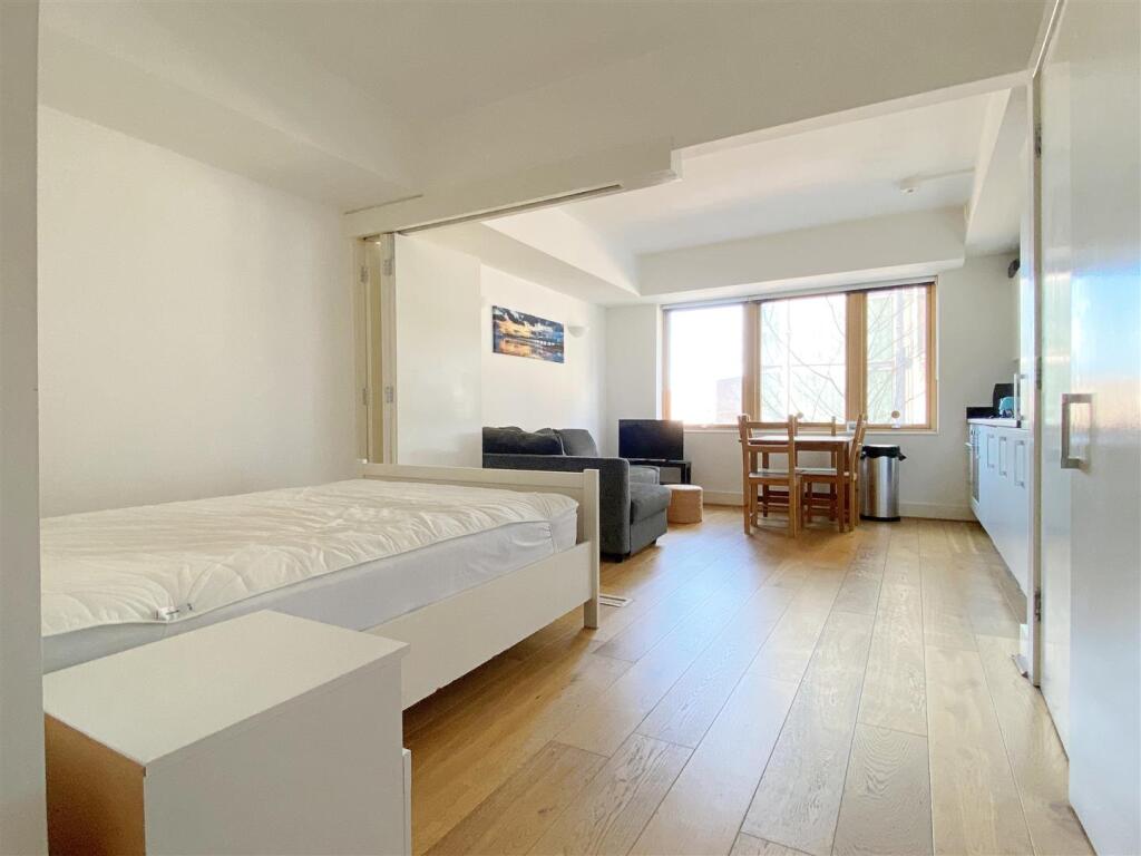 Main image of property: Stroudley Road - Modern Studio