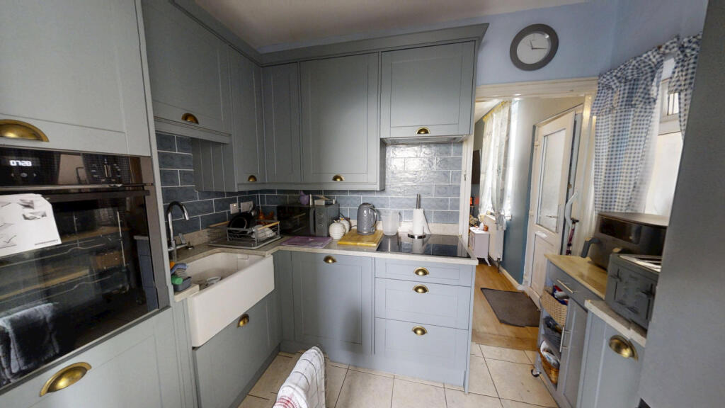 Apartment in Dorchester - View 4