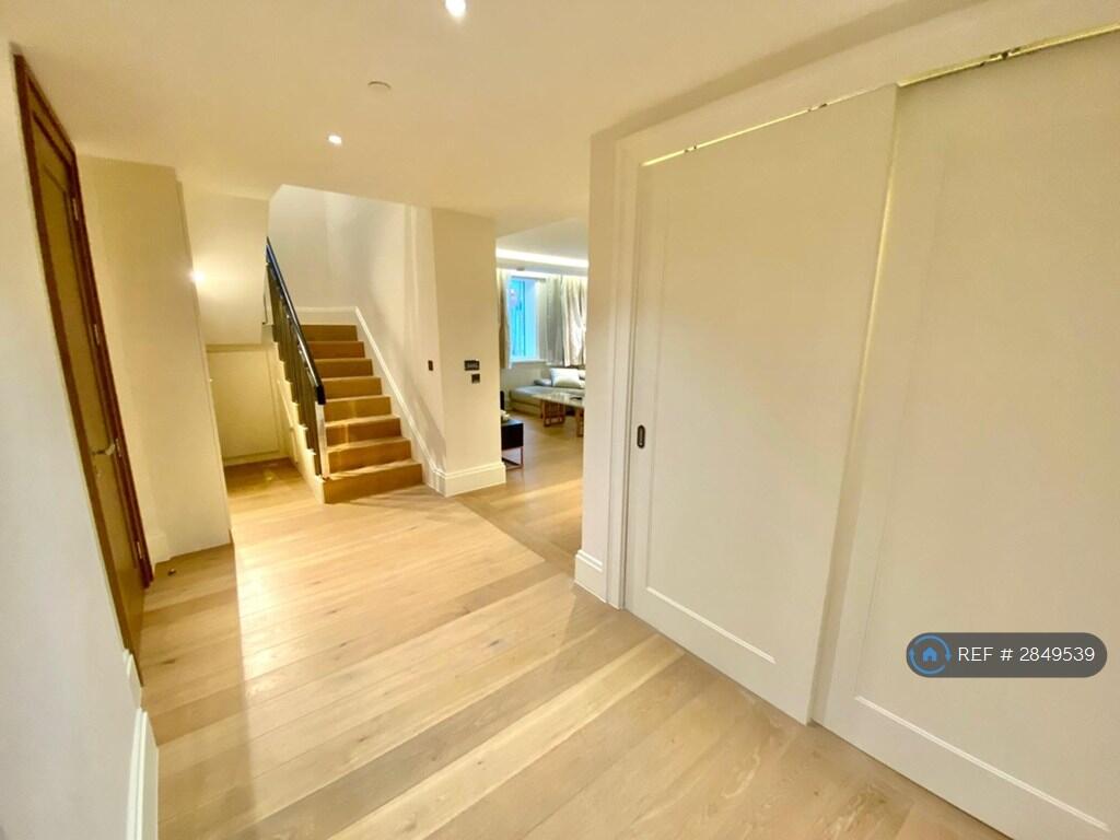 Main image of property: Milford House, London, WC2R