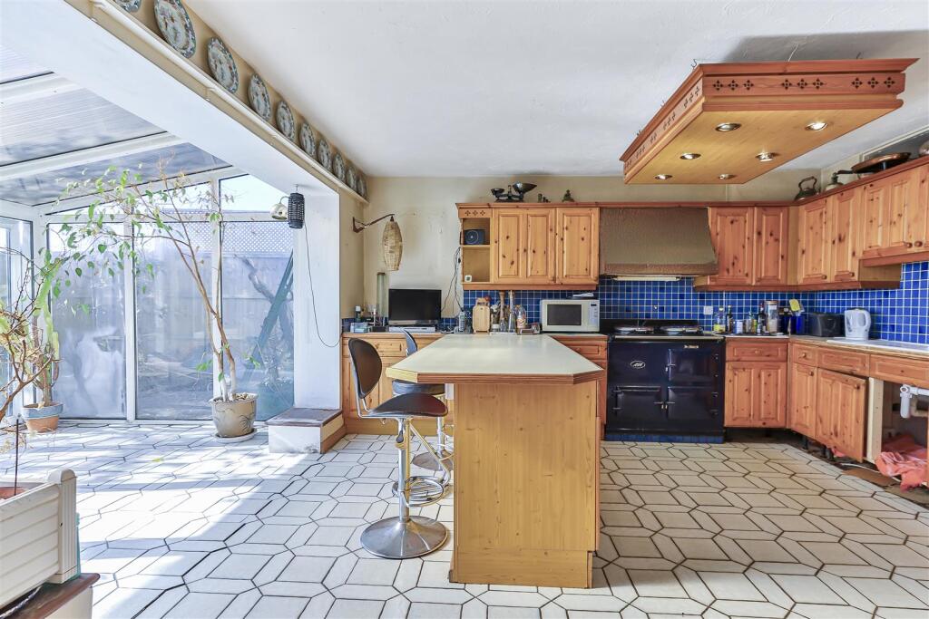 Additional image 8 of Sandbanks Road, Lilliput