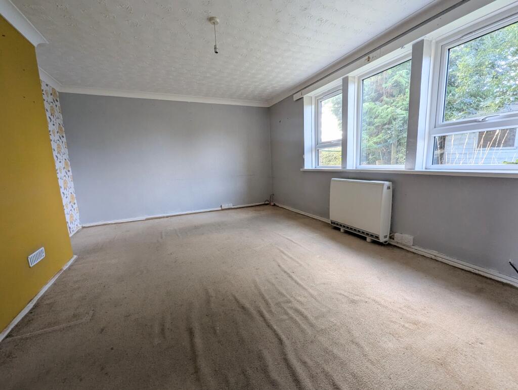 Additional image 3 of 57 Thurlocks, Tintinhull, Yeovil, Somerset BA22 8QE