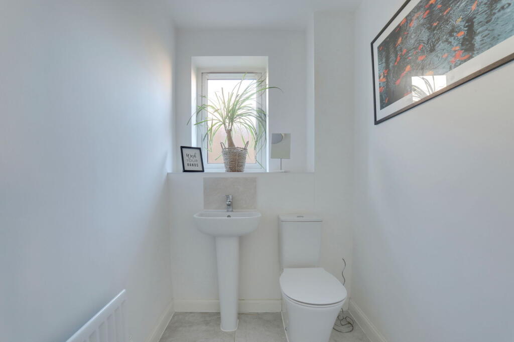 Rose Way, Edwalton, Nottingham, NG12 4JE photo 3