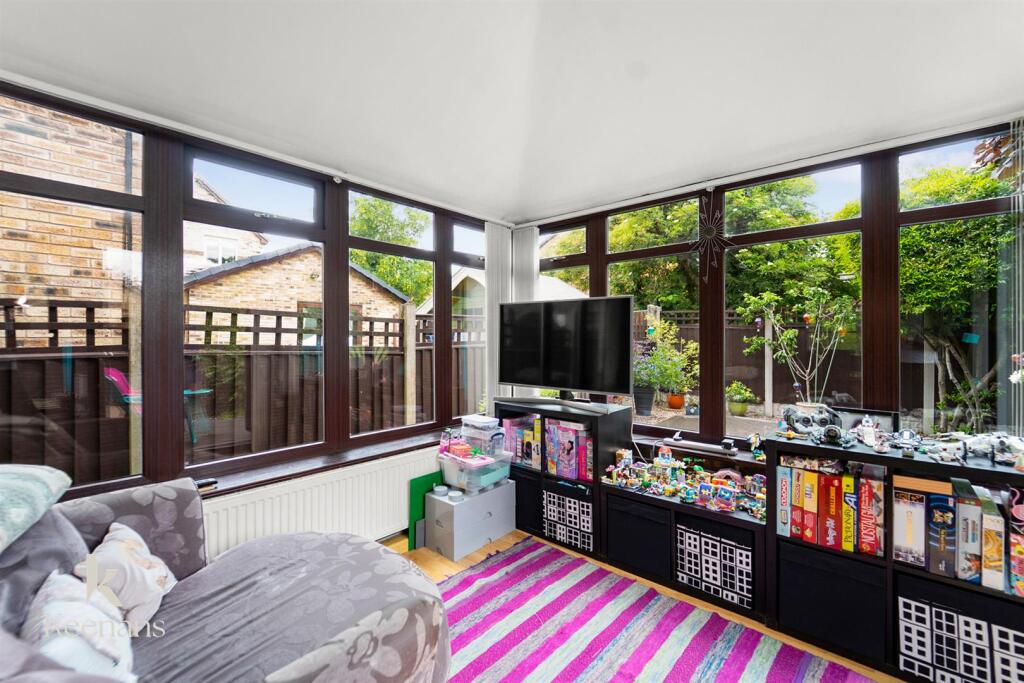 House in Burnley, Rose Grove - View 4
