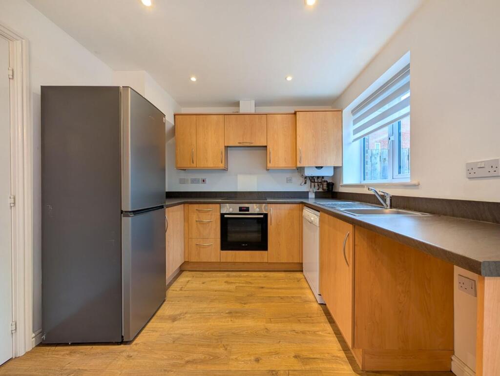 Bowden Close, Newcastle Upon Tyne photo 3