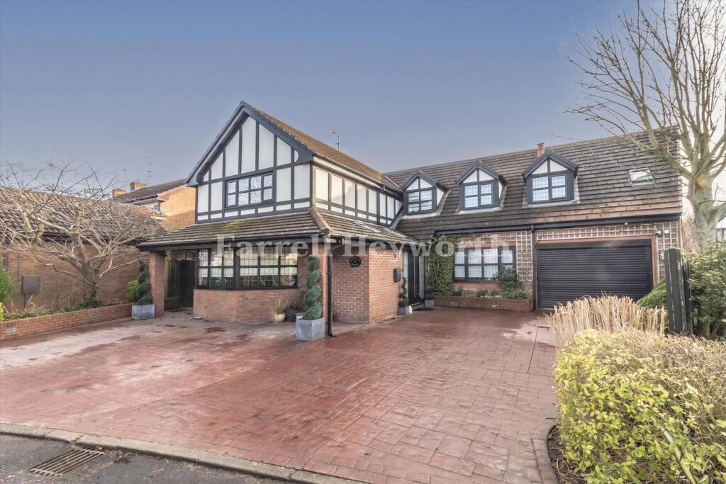 4-bed detached on Furlong Lane, Poulton Le Fylde, £799,950