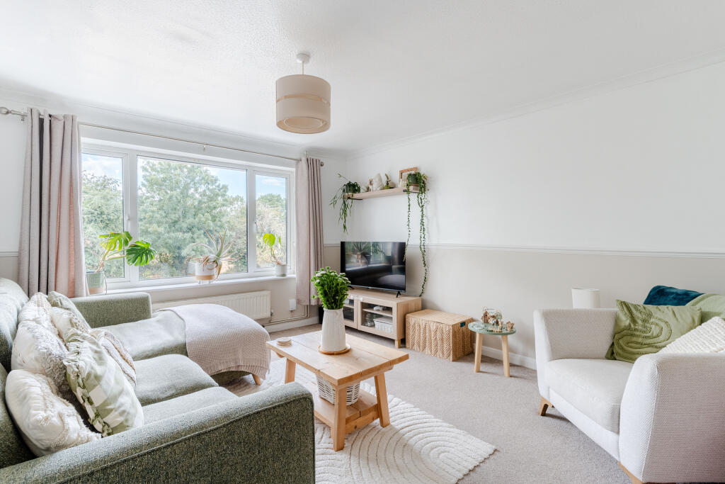 Main image of property: Oak Close, Little Stoke, Bristol