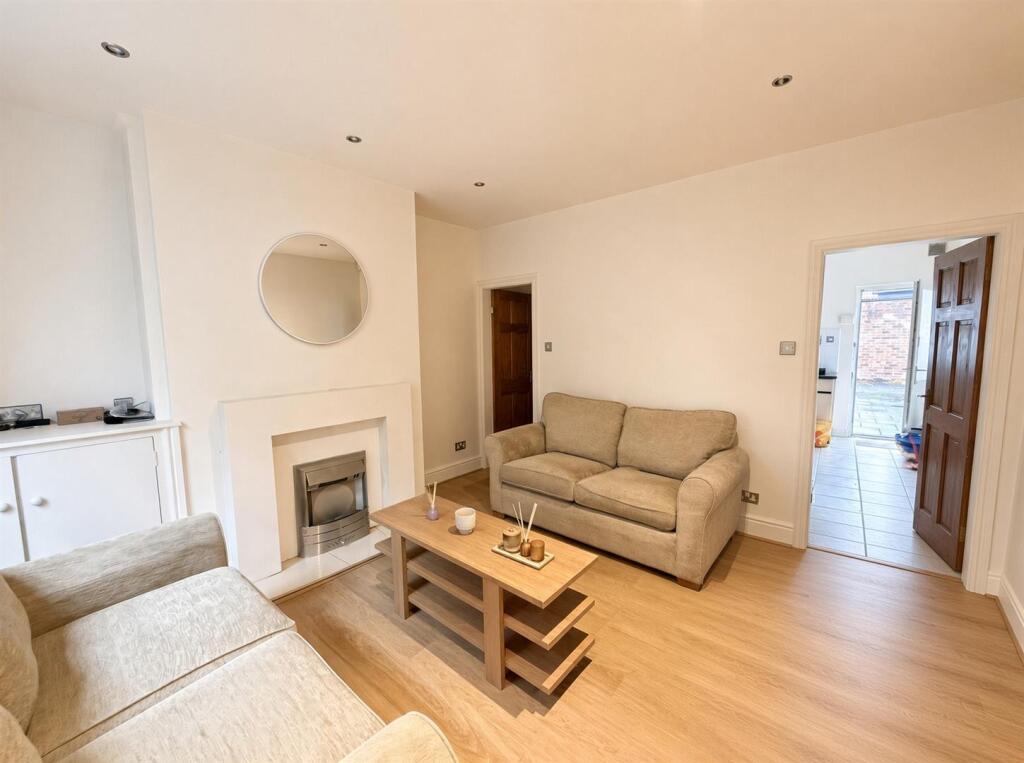 House in Stockport - View 4
