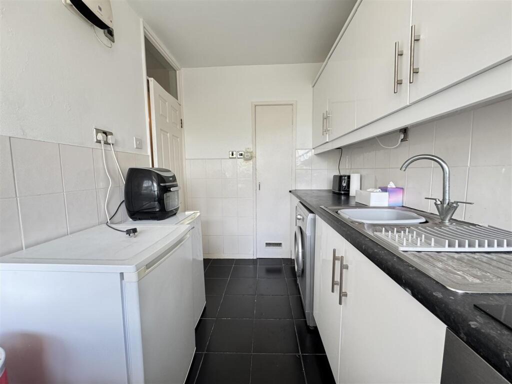 Additional image 9 of Endwood Court, Handsworth Wood, Birmingham