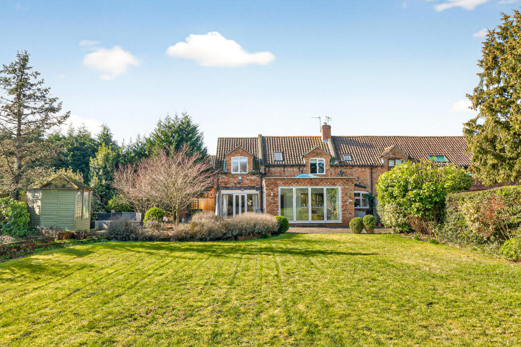 Main image of property: Radcliffe Road, Holme Pierrepont, NG12