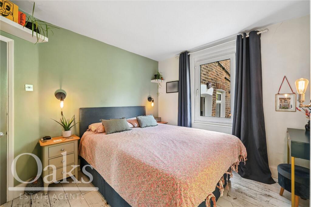 Apartment in London - View 5
