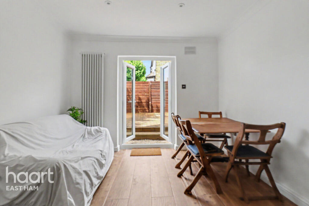 Apartment in London, Beckton - View 6