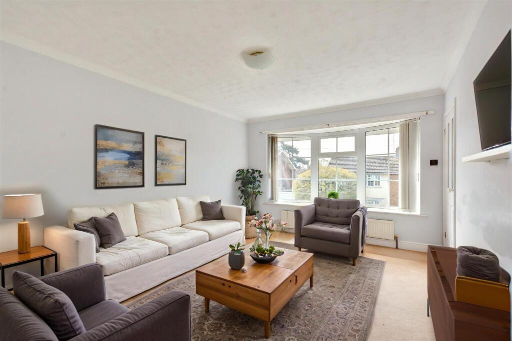 Apartment in Gedling, Daybrook - View 2
