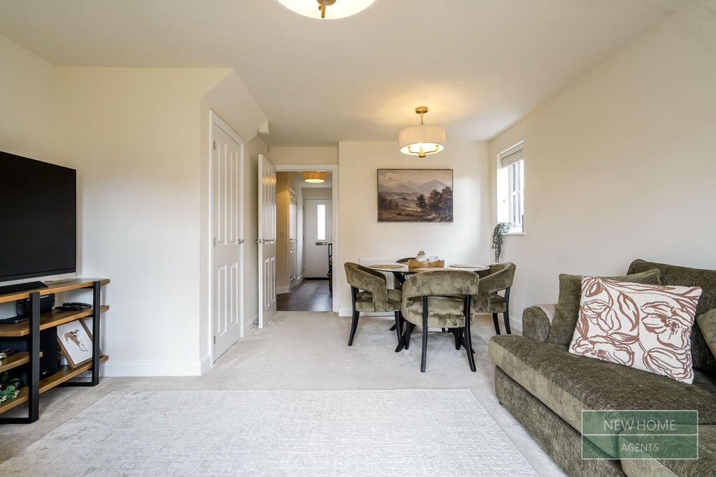 House in Stoke-on-Trent - More