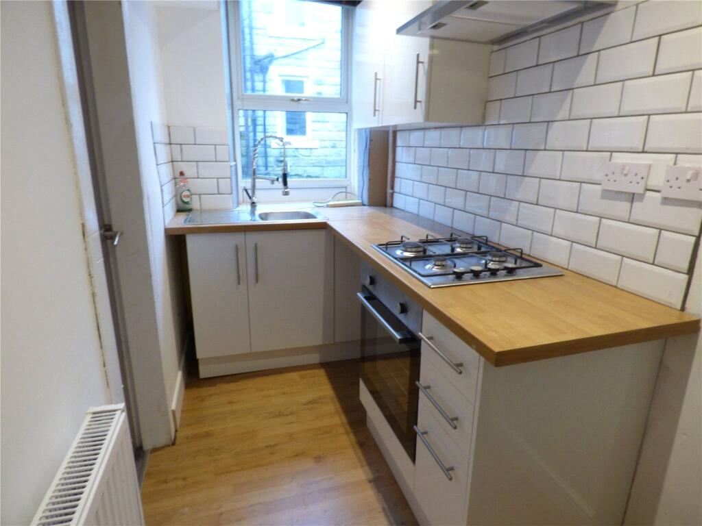 House in Oldham - View 3