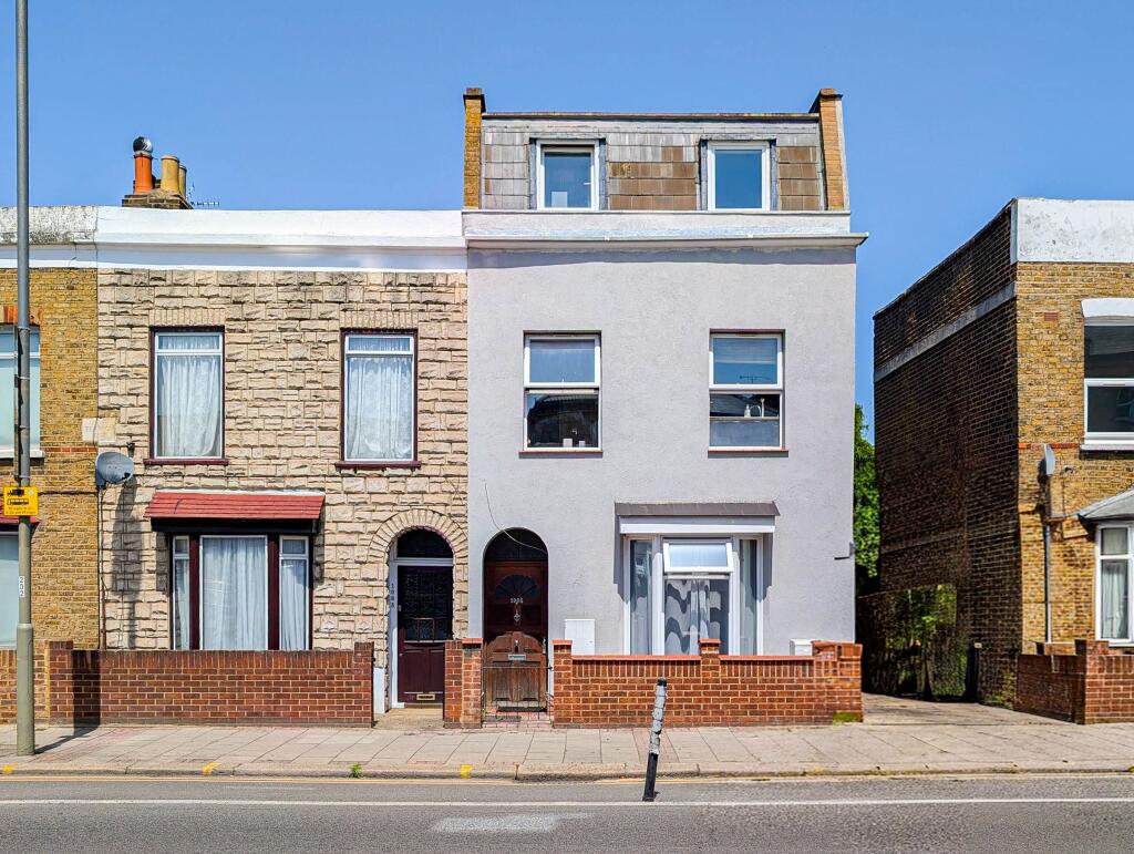 Main image of property: Garratt Lane, London