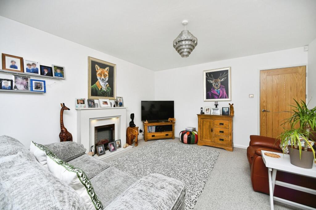 House in Brighton - View 5