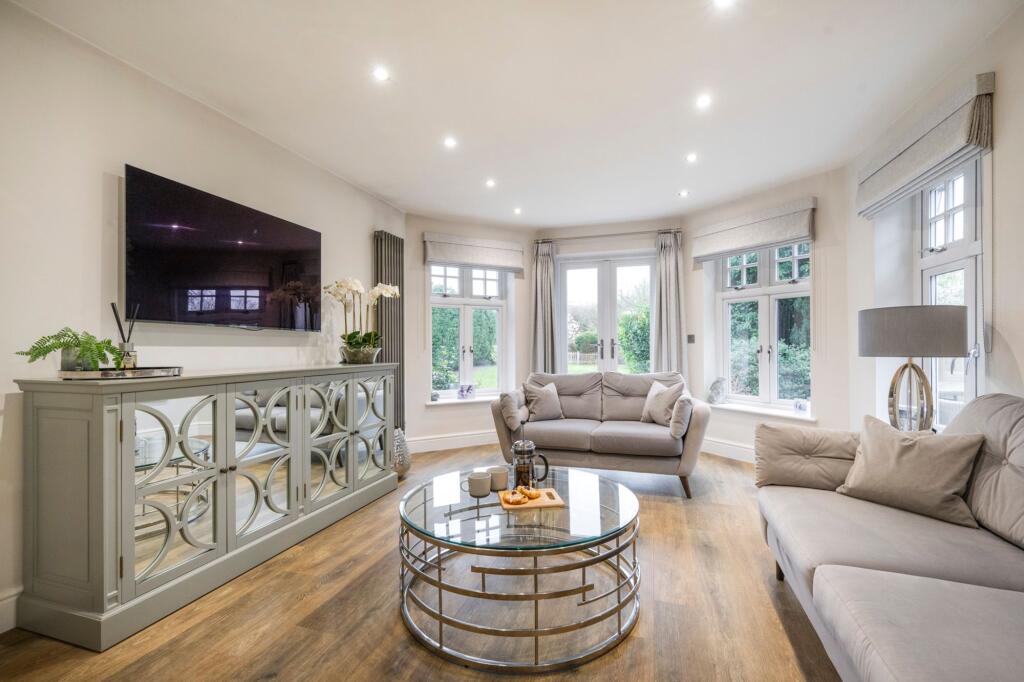 House in Wokingham - View 3