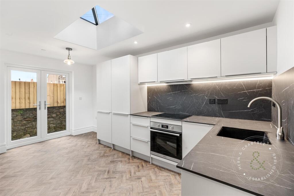 Main image of property: Pontcanna, Cardiff