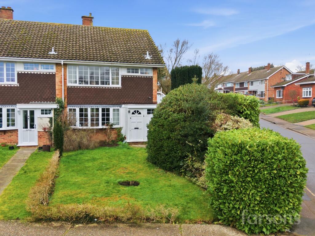 Main image of property: The Furlongs, Ingatestone, CM4