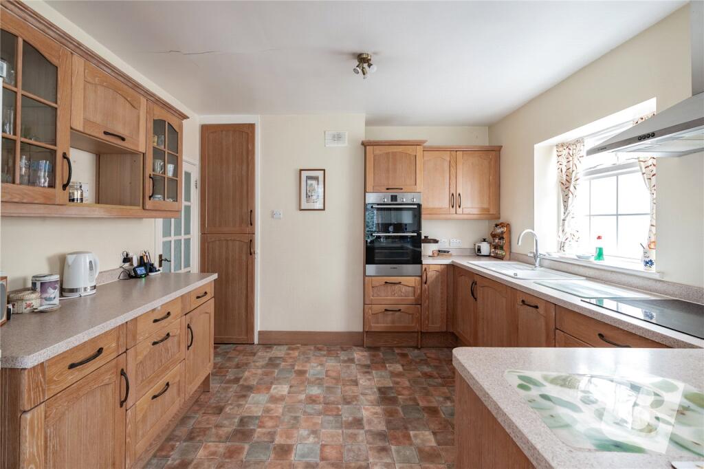 Green Walk, Ongar, Essex, CM5 photo 5