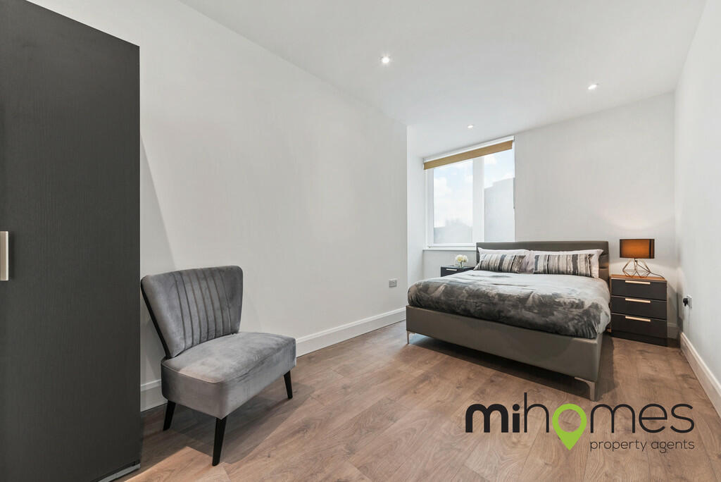 Main image of property: Key Point, Potters Bar