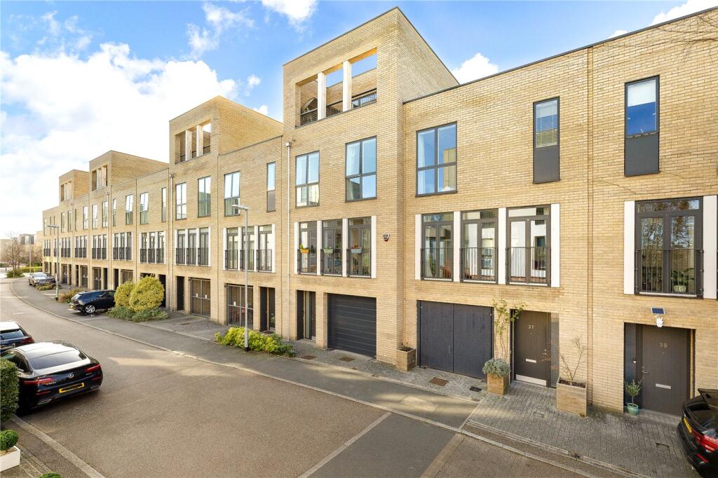 Main image of property: Plantation Avenue, Trumpington, Cambridge, Cambridgeshire