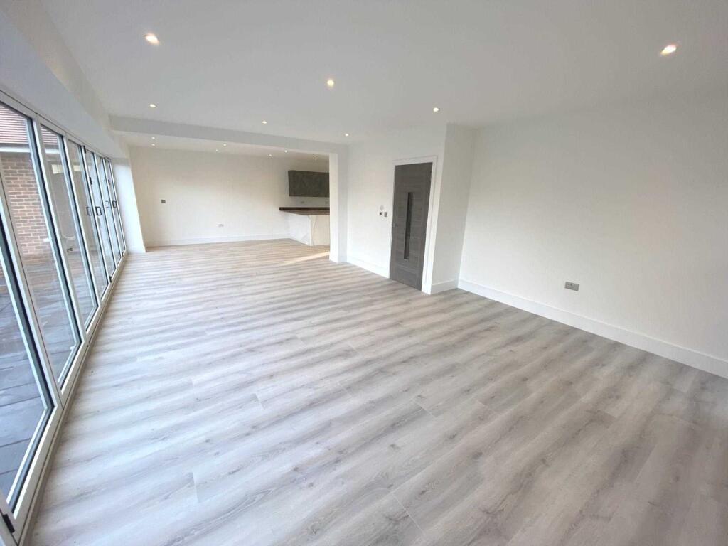 House in Enfield - View 2