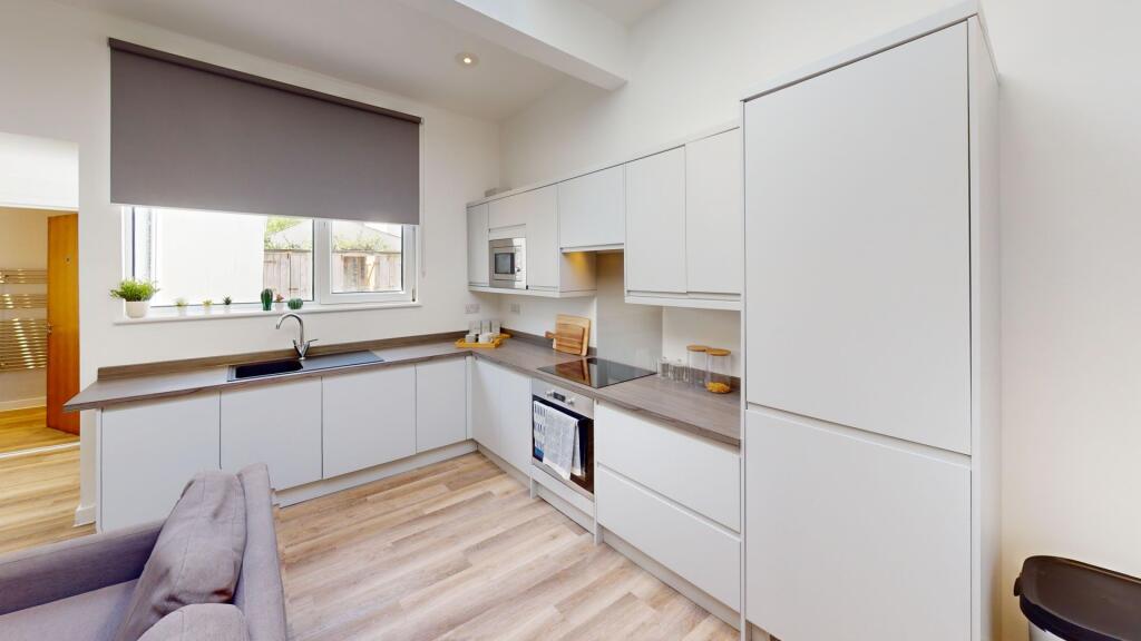 Apartment in Truro - More