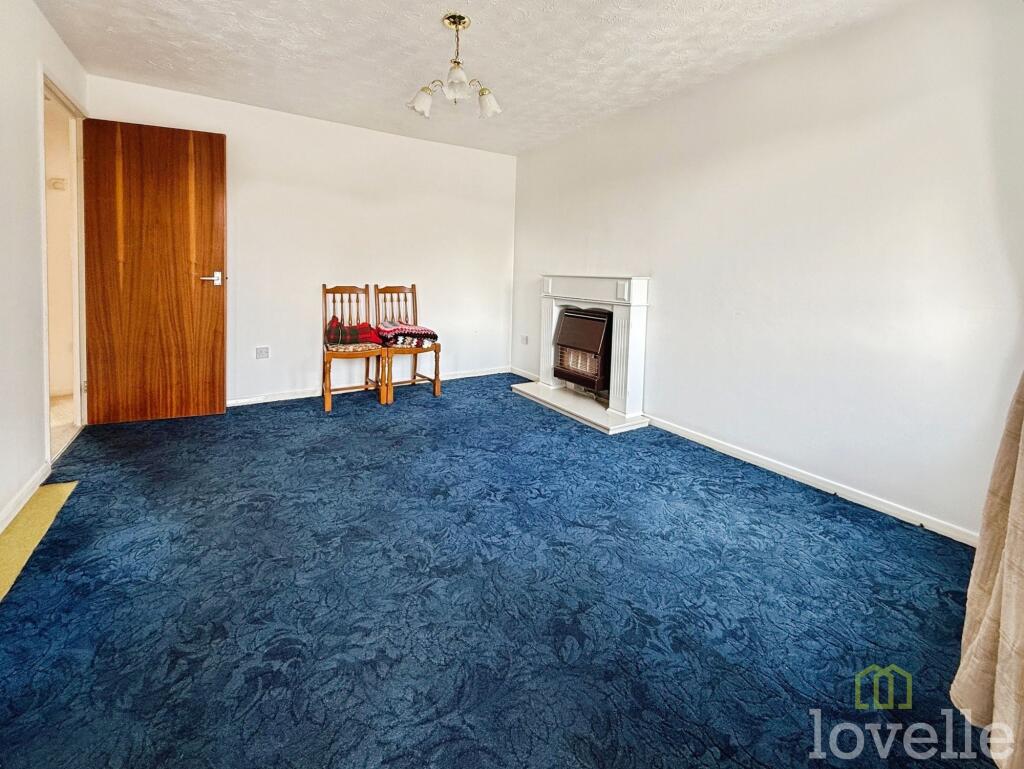 Ravensmoor Close, North Hykeham, LN6 photo 2