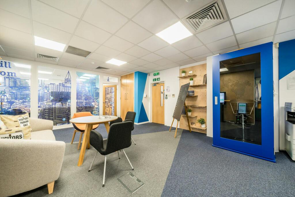 Apex YArd First Floor reception break out area.jpg