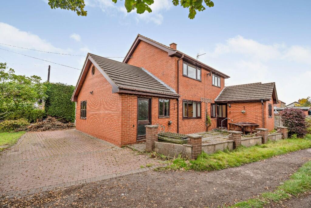 Birch Heath Road, Tarporley, Cheshire, CW6 photo 3