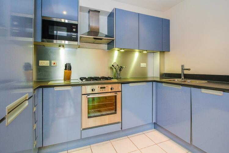 Apartment in Oxford, Cutteslowe - View 2