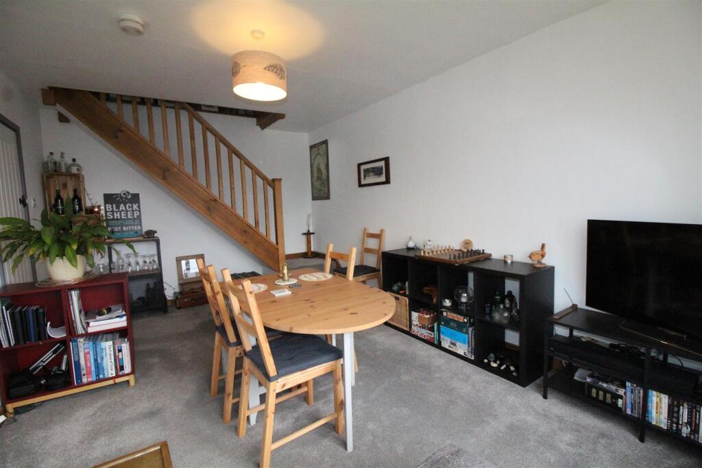 Main image of property: Harewood Avenue, Heckmondwike