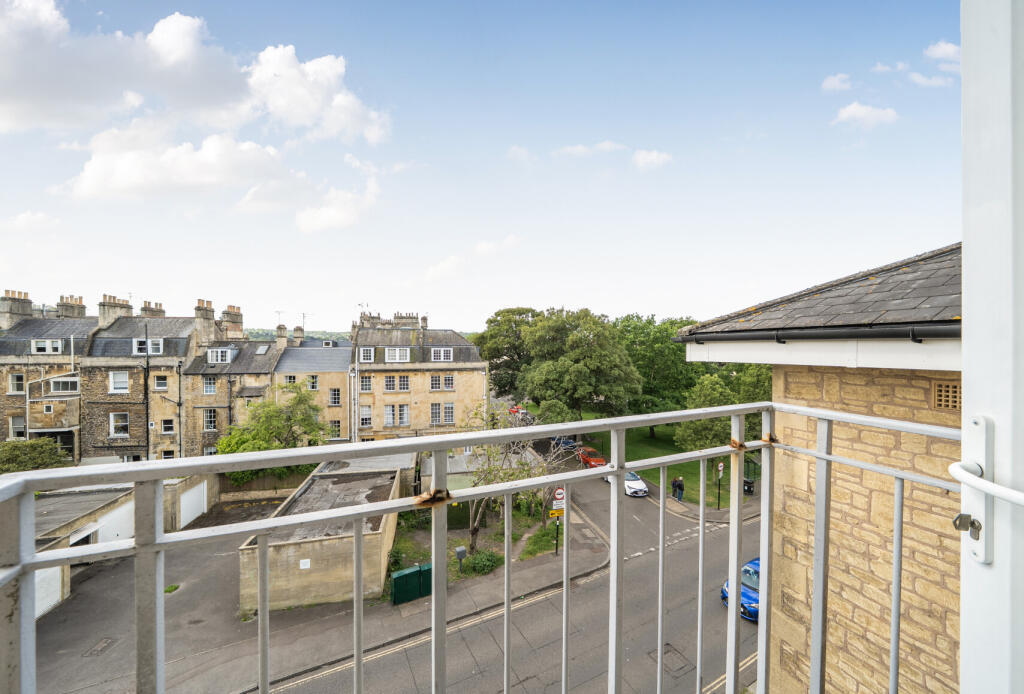 Bath, Somerset, BA1 - View 6