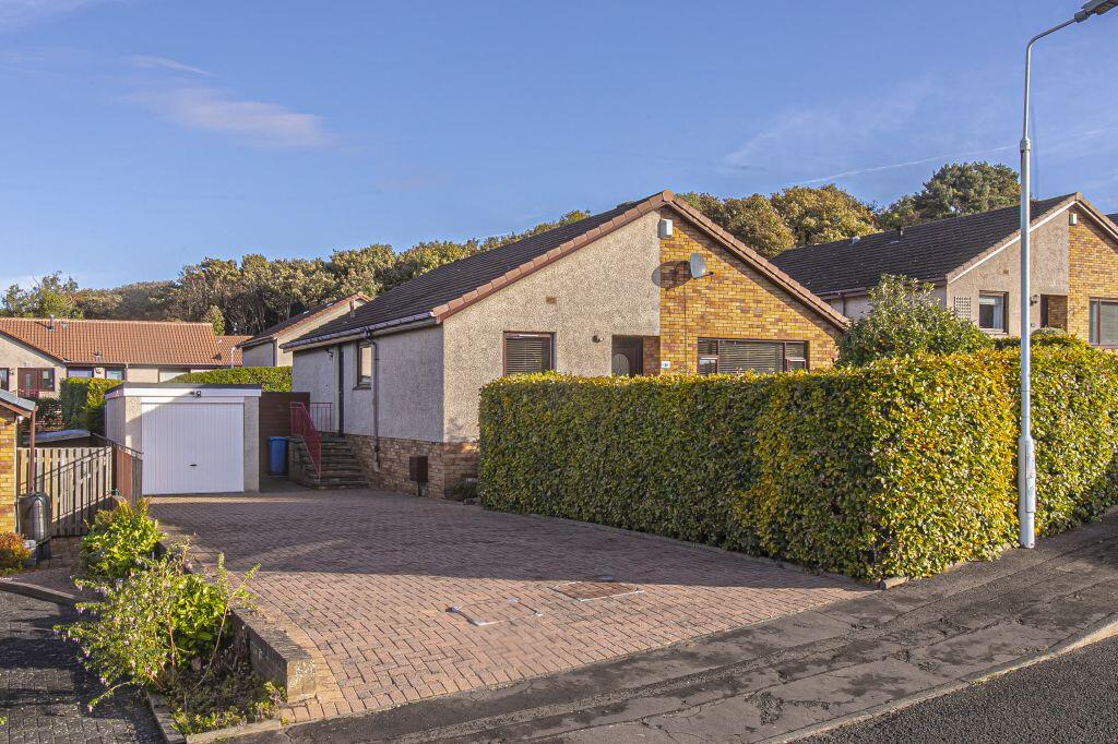 Main image of property: 14 Rosebery View, Dalgety Bay, KY11 9YH
