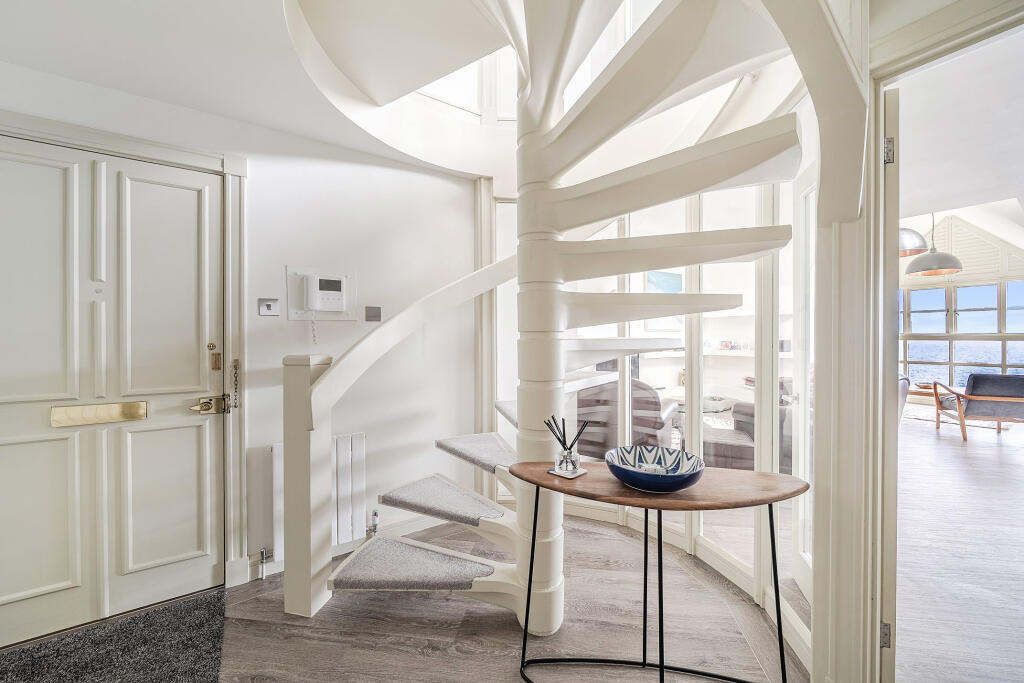 Apartment in Falmouth, Cornwall - More