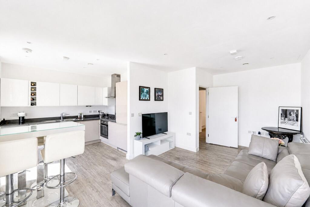 Apartment in London - View 5