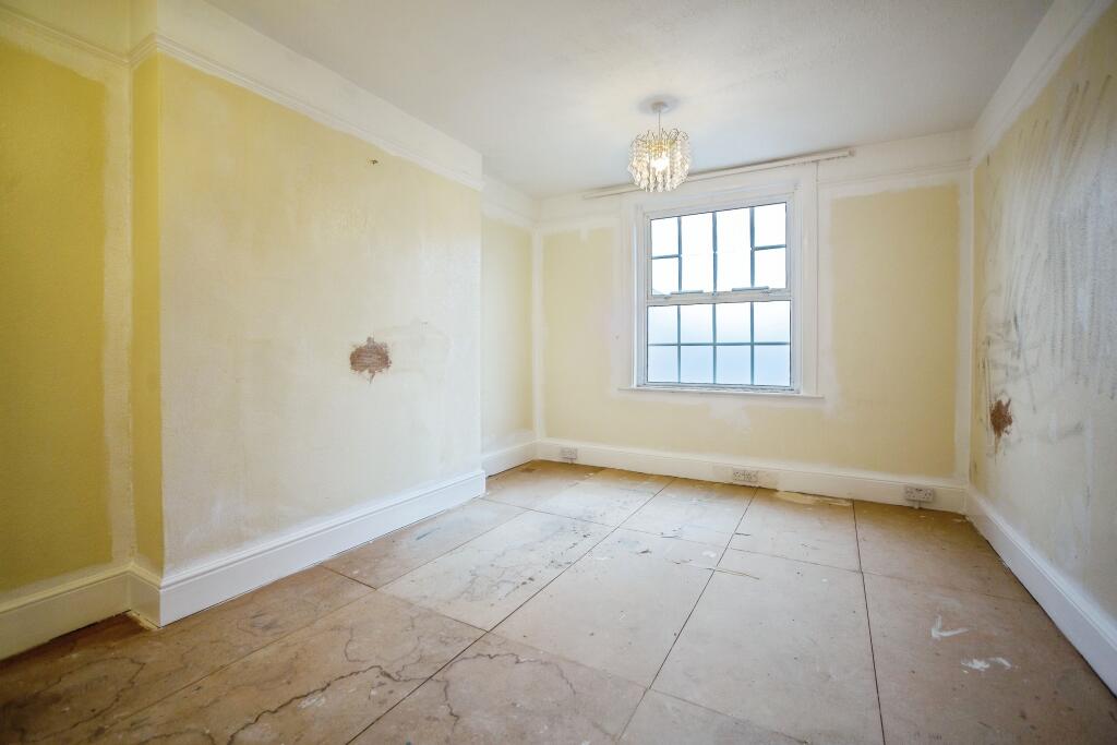 London Road, Tunbridge Wells, TN4 - More