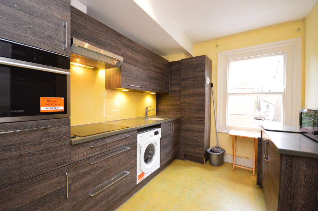 3 bedroom flat for rent
