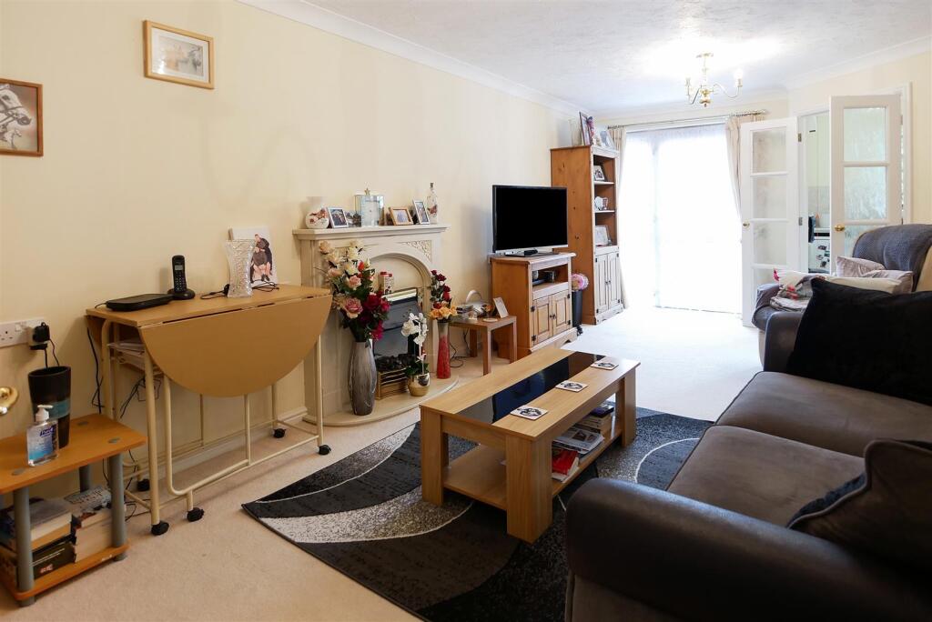 Stockbridge Road, Chichester - View 3
