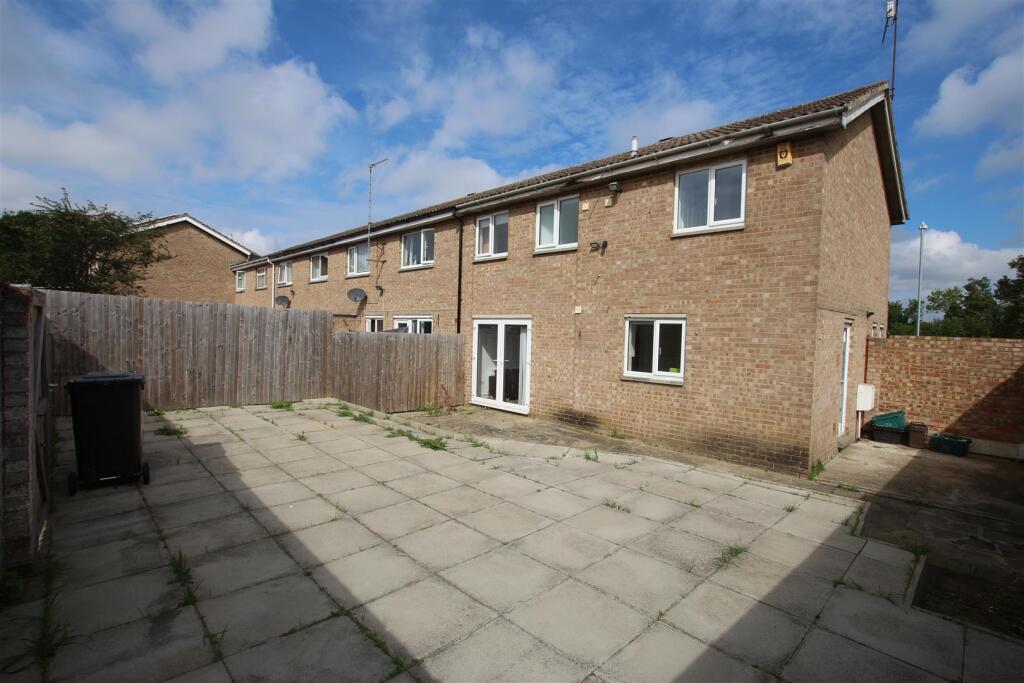 House in Northampton - More